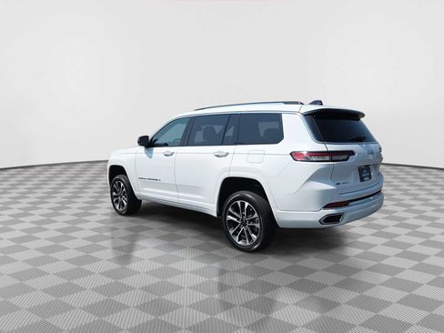 Used 2023 Jeep Grand Cherokee L Overland w/ Rear Seat Video Group I AWD/4WD image 6