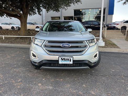 Used 2017 Ford Edge Titanium image 2