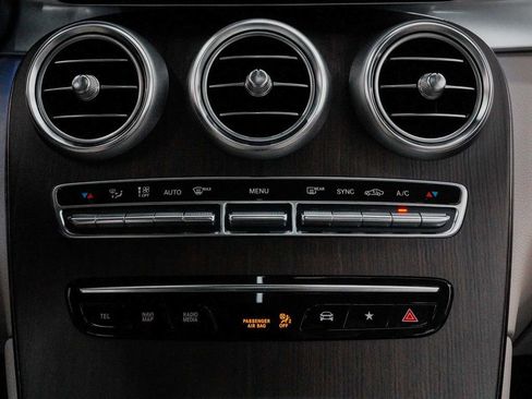 Used 2022 Mercedes-Benz GLC 300 4MATIC image 20
