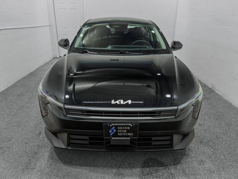 Used 2025 Kia K4 LX image 3