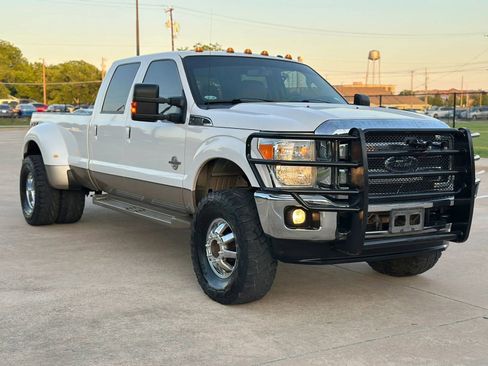 Used 2012 Ford F350 Lariat w/ Lariat Ultimate Pkg AWD/4WD image 3