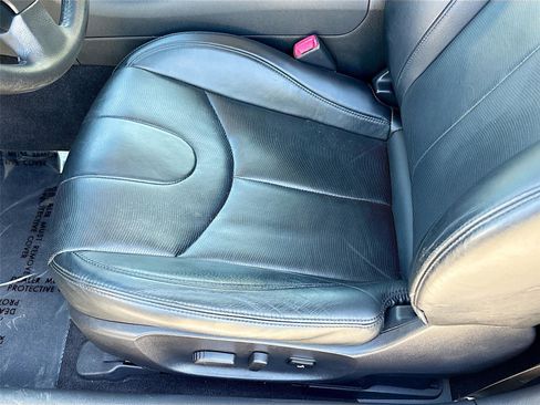 Used 2014 INFINITI Q60 Convertible w/ Premium Package image 20