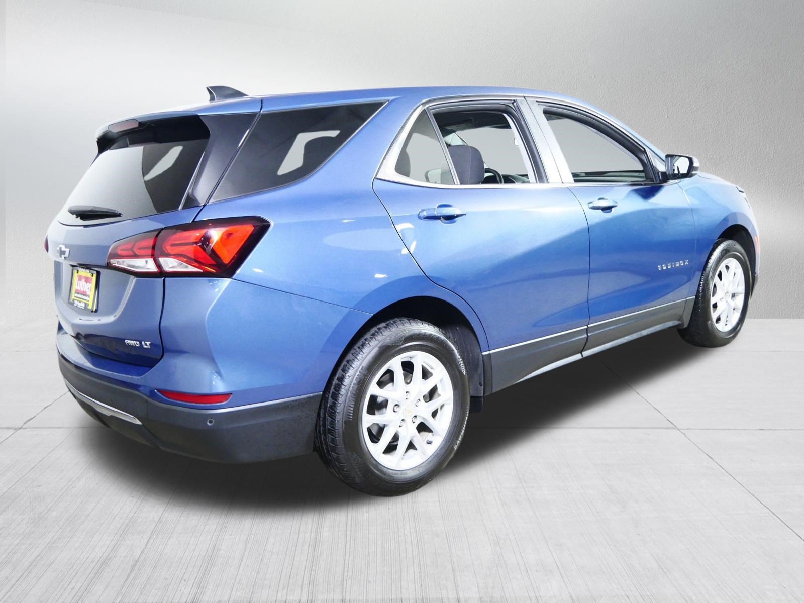 Used 2024 Chevrolet Equinox LT AWD/4WD image 7