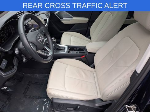 Used 2024 Audi Q3 2.0T Premium image 11