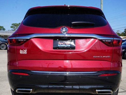 Used 2019 Buick Enclave Essence image 6