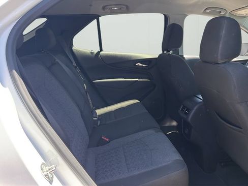 Used 2024 Chevrolet Equinox LT FWD image 12