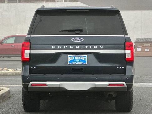 Certified 2024 Ford Expedition Max XLT image 8