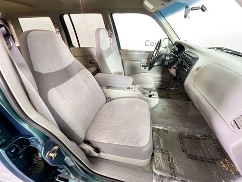 Used 1996 Ford Explorer XLT AWD/4WD image 17
