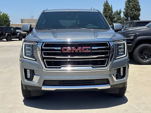 Used 2024 GMC Yukon SLT AWD/4WD image 7