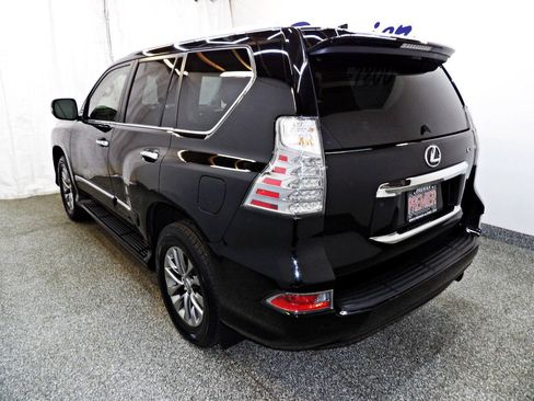 Used 2016 Lexus GX 460 Luxury w/ Preferred Accessory Package AWD/4WD image 4
