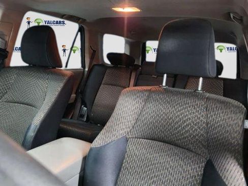 Used 2012 Toyota 4Runner SR5 w/ Convenience Pkg AWD/4WD image 12