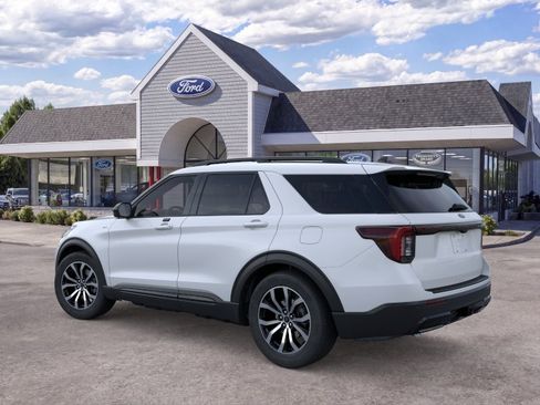 New 2026 Ford Explorer ST-Line AWD/4WD image 4