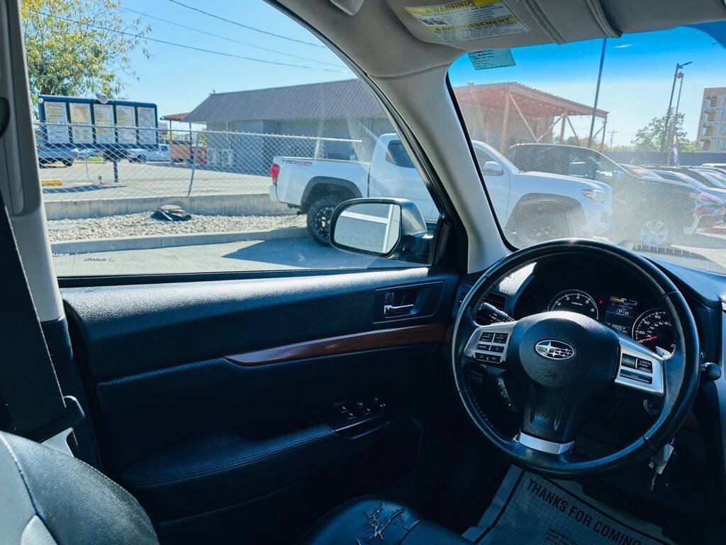 Used 2014 Subaru Outback 2.5i Limited AWD/4WD image 15