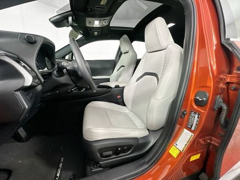 Used 2021 Lexus UX 250h w/ Premium Package AWD/4WD image 4
