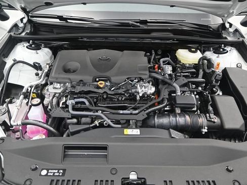 Used 2025 Toyota Camry XSE FWD image 18