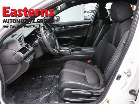 Used 2020 Honda Civic Sport image 13