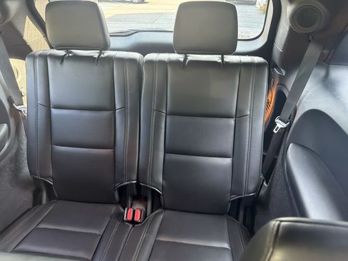 Used 2020 Dodge Durango R/T w/ Technology Group AWD/4WD image 14