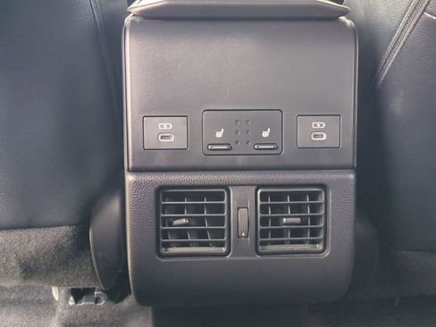 Used 2025 Subaru Solterra AWD/4WD image 30