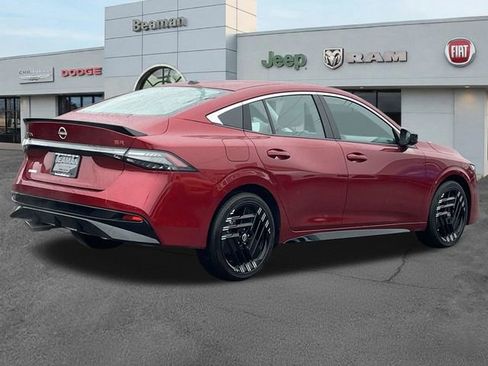 Used 2026 Nissan Sentra SR w/ Floor Mat Package FWD image 7