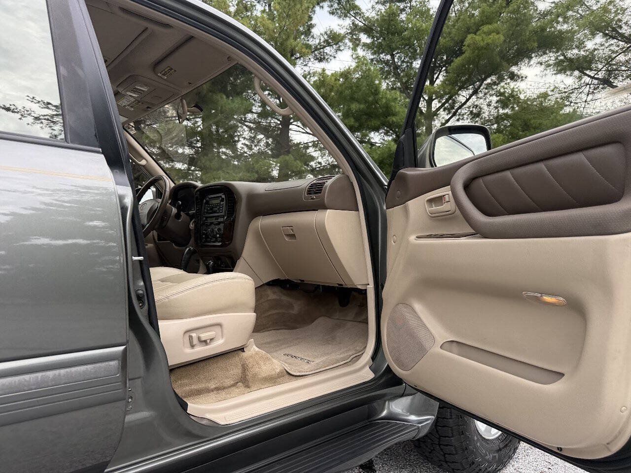 Used 2000 Toyota Land Cruiser AWD/4WD image 87