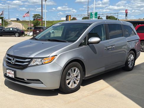 Used 2016 Honda Odyssey EX image 4