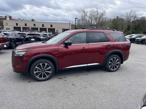 New 2026 Nissan Pathfinder Platinum AWD/4WD image 6