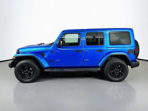 Used 2021 Jeep Wrangler Unlimited Sahara AWD/4WD image 4
