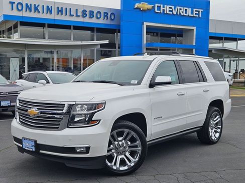 Used 2020 Chevrolet Tahoe Premier w/ Premier Plus Edition image 2