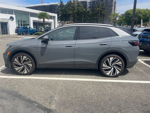 Certified 2025 Volkswagen ID.4 Pro S Plus AWD/4WD image 1
