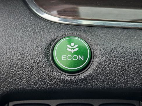 Used 2016 Honda CR-V Touring image 25