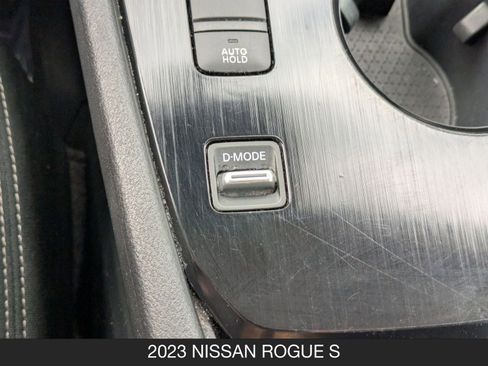 Used 2023 Nissan Rogue S image 20