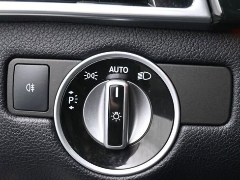 Used 2019 Mercedes-Benz GLS 550 4MATIC w/ Driver Assistance Package image 19