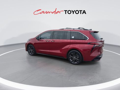 Certified 2024 Toyota Sienna XSE image 6