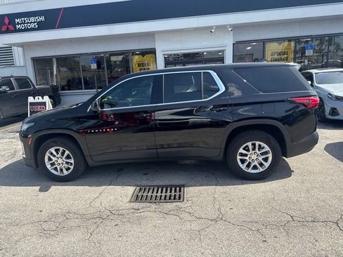 Used 2022 Chevrolet Traverse LS FWD image 5