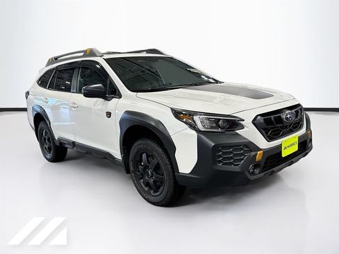 Used 2025 Subaru Outback Wilderness AWD/4WD image 3