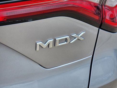 Used 2023 Acura MDX SH-AWD w/ Advance Package image 11