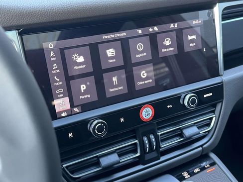 New 2026 Porsche Macan image 26