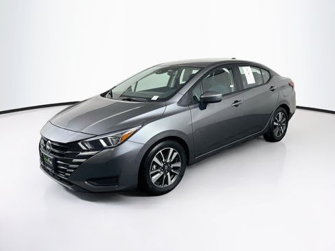 Used 2024 Nissan Versa SV FWD image 3