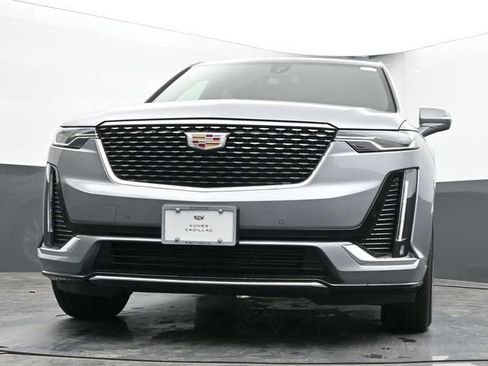 New 2025 Cadillac XT6 Luxury image 39