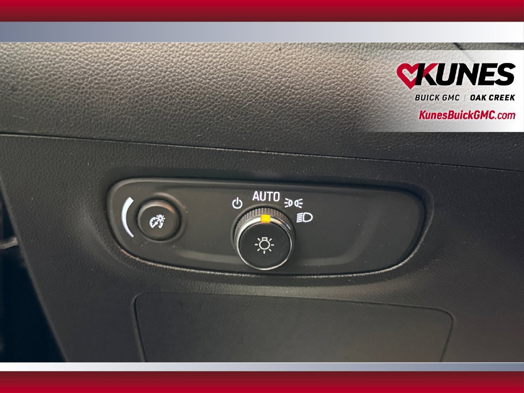 Used 2024 Buick Encore GX Sport Touring AWD/4WD image 19