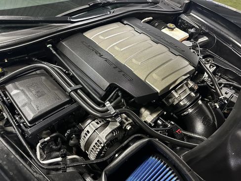 Used 2016 Chevrolet Corvette Stingray Coupe w/ 3LT Preferred Equipment Group image 21