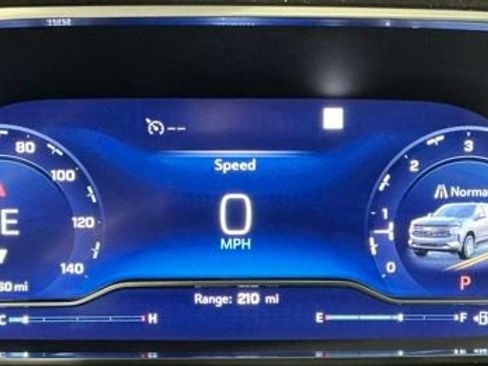 Used 2022 Chevrolet Tahoe LT w/ Luxury Package image 9