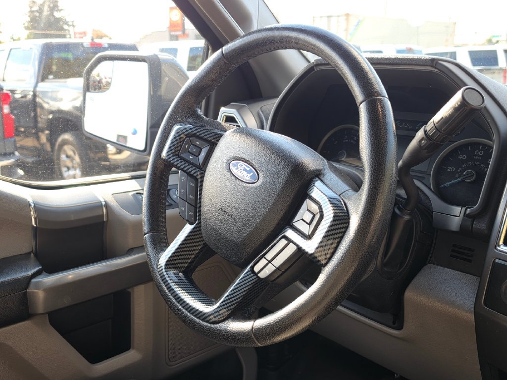 Used 2015 Ford F150 XLT w/ Equipment Group 302A Luxury AWD/4WD image 19