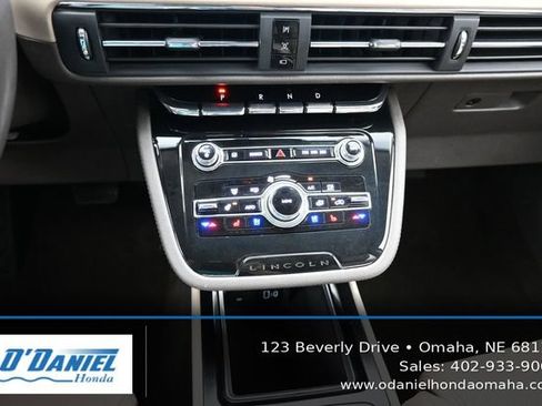 Used 2022 Lincoln Corsair Reserve w/ Equipment Group 201A AWD/4WD image 32