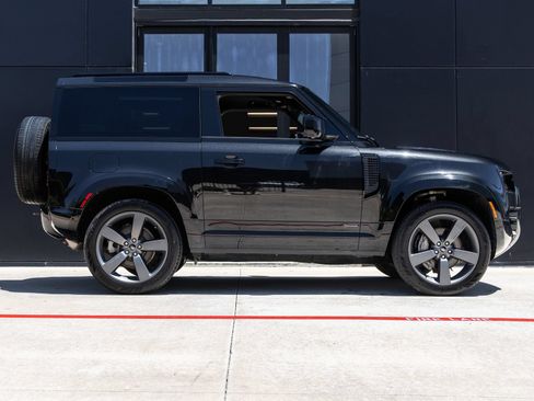 Used 2021 Land Rover Defender 90 X-Dynamic S AWD/4WD image 10