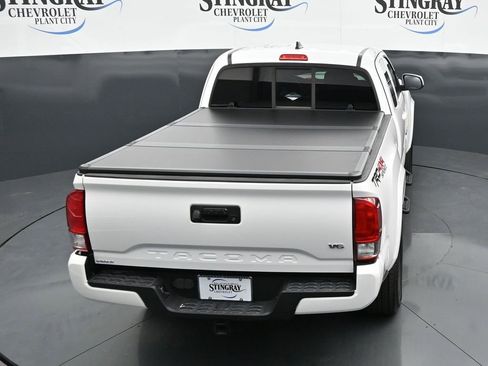 Used 2017 Toyota Tacoma TRD Sport w/ Tow Package (A/T) AWD/4WD image 23