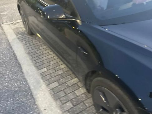 Used 2021 Tesla Model 3 Standard Range Plus RWD image 3