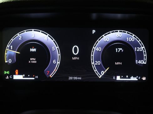 Used 2025 Jeep Grand Cherokee Limited image 17