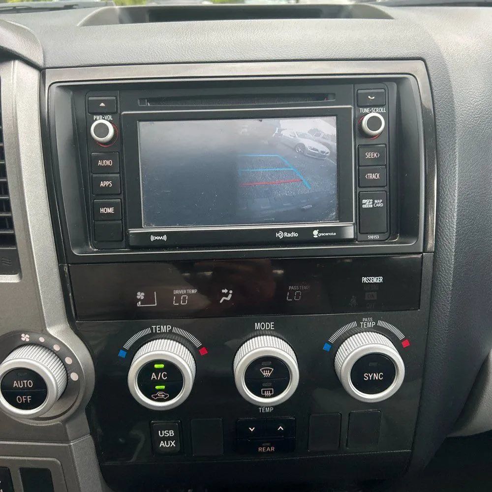 Used 2016 Toyota Sequoia SR5 AWD/4WD image 27
