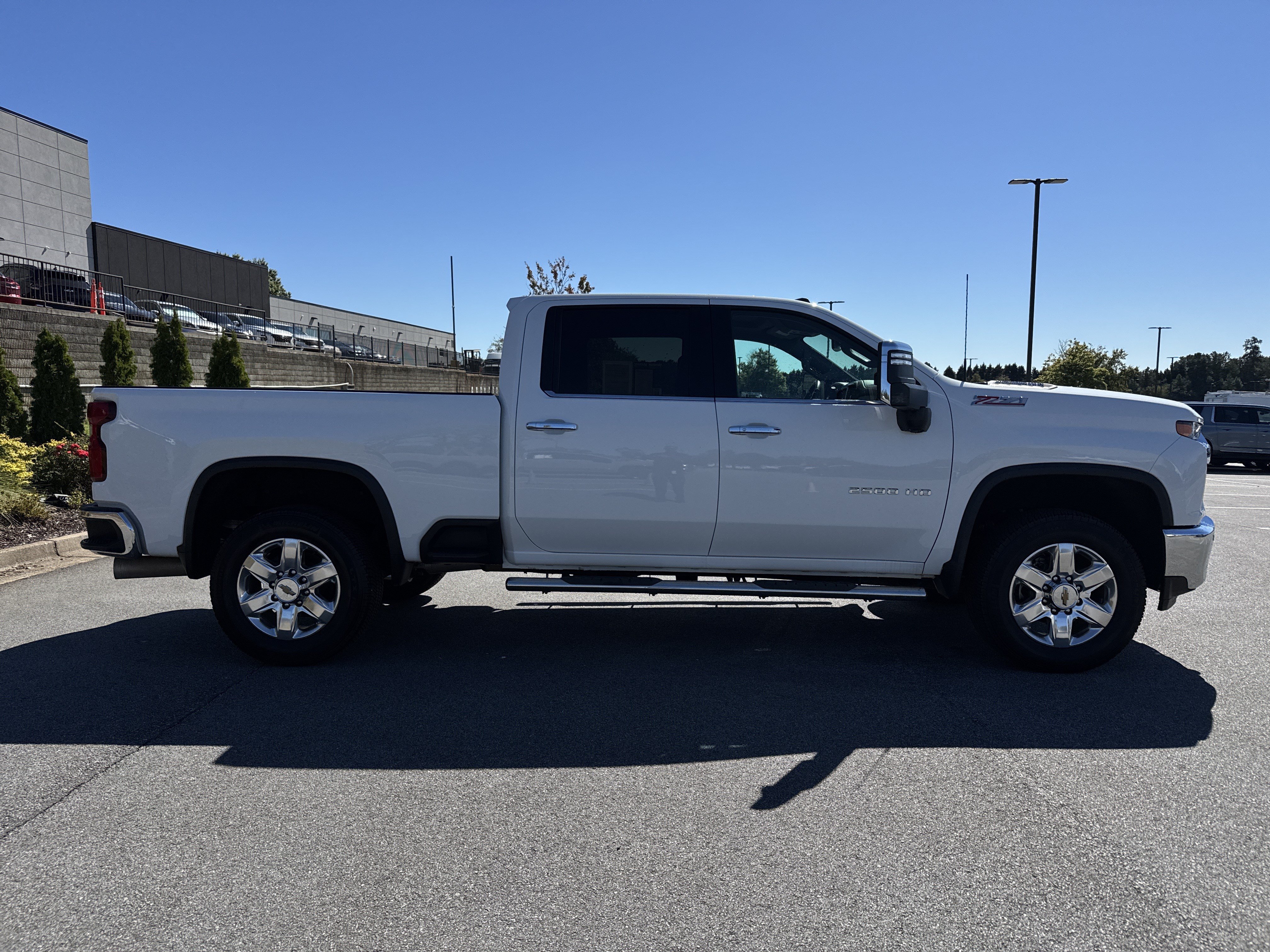 Used 2023 Chevrolet Silverado 2500 LTZ AWD/4WD image 11